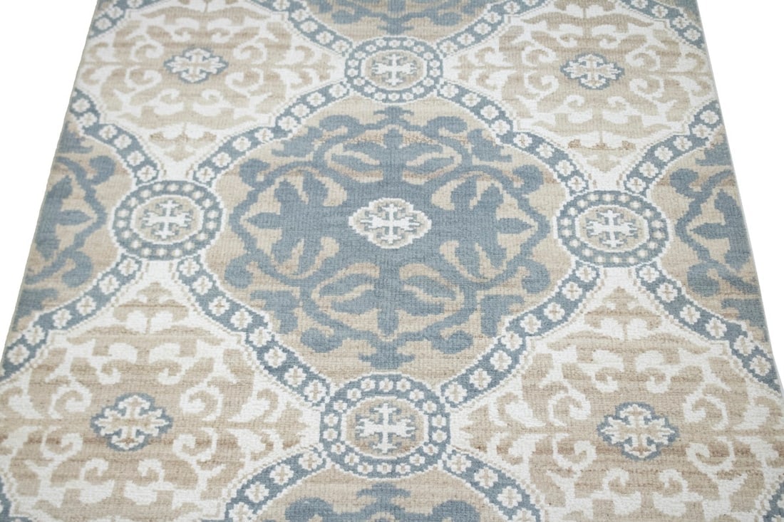 Muted Geometric 5X8 Modern Oriental Rug - 4
