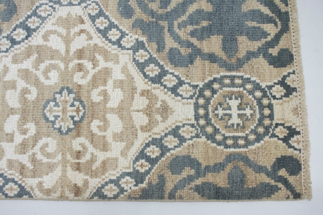 Muted Geometric 5X8 Modern Oriental Rug - 8