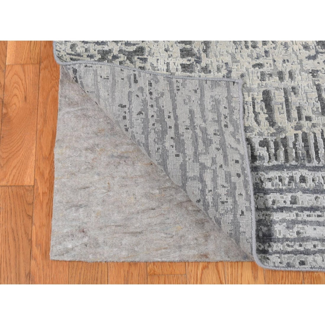 Cloud Gray, THE LOST BRANCHES, Silk with Wool, Hand Knotted, Rug - 4