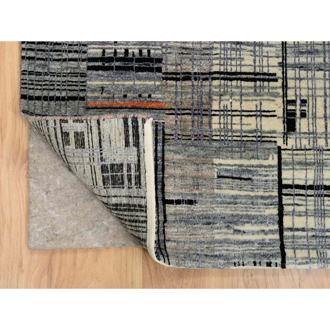 Black and Gray, Ghazni Wool and Silk Modern Design, Hand Knotted Rug - 4