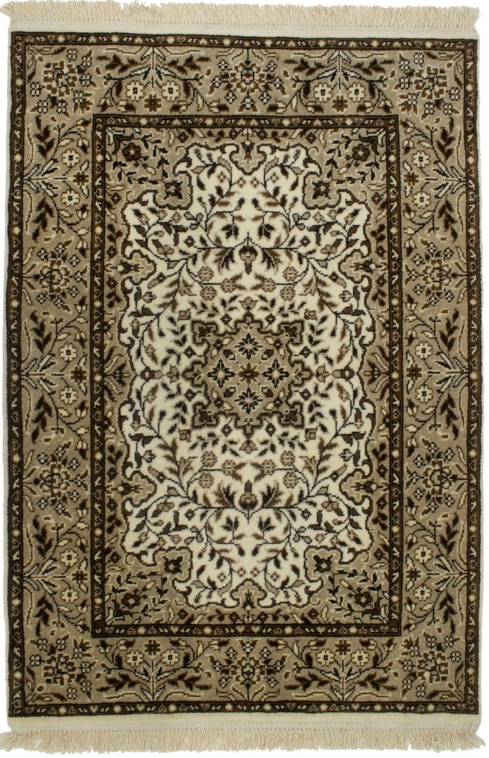 Cream Floral Kirman 3X4 Oriental Rug: Title: Cream Floral Kirman 3X4 Oriental Rug Description:Handmade 3X4 cream Oriental rug made with vegetable dyes (fine wool pile and cotton foundation), superior knot count, and appealing ancient
