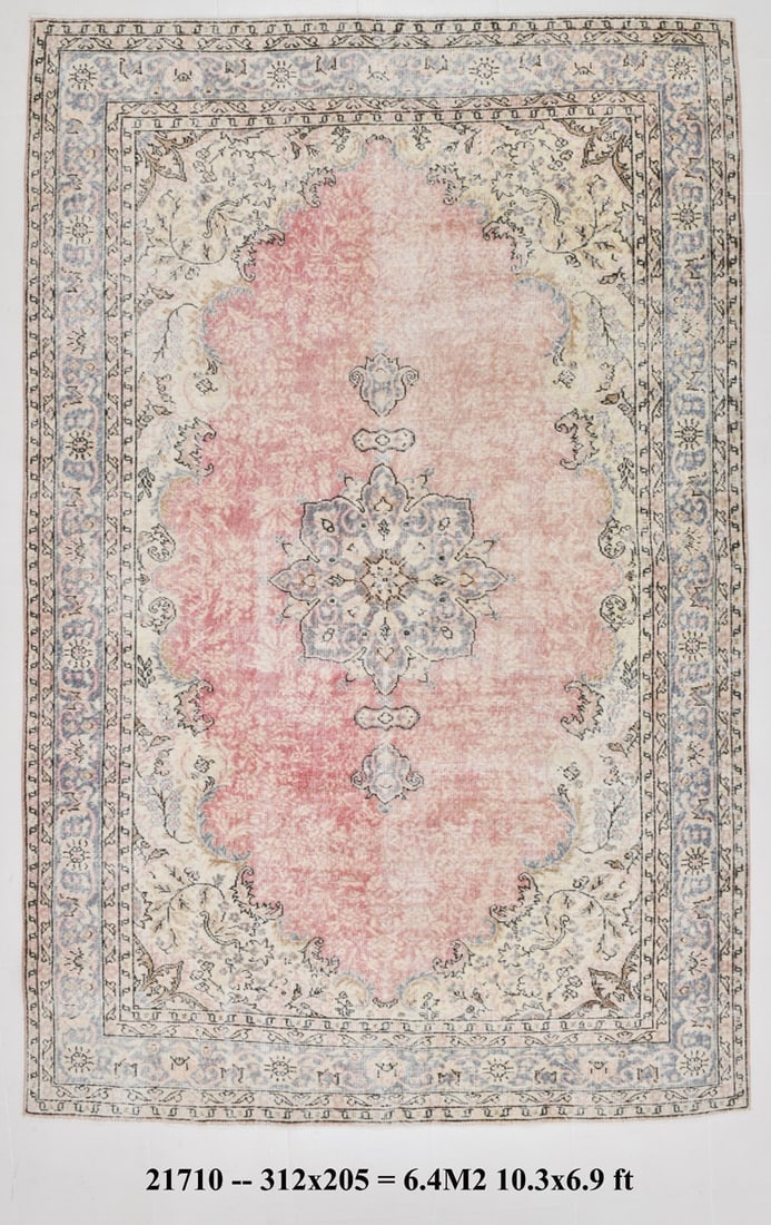 6'8'' x 10'2'' Handmade Vintage Wool Rug - 21710: Title: 6'8'' x 10'2'' Handmade Vintage Wool Rug - 21710 Description:6'8'' x 10'2'' Handmade Vintage Wool Rug - 21710 Origin:Turkiye Date/Period:1960-90 Materials:Wool,Cotton Dimension:6'8''x10'2'' ft,