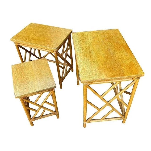 1950s Restored Mid-Century Set of 3 Rattan Nesting Side Tables W/ Mahogany Top - 2