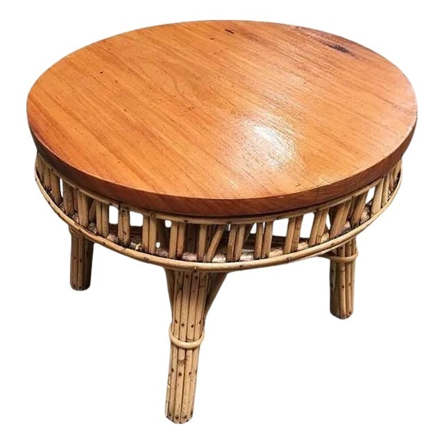 1950s Restored Round Stick Rattan Coffee Table with Mahogany Top (1 of 6)