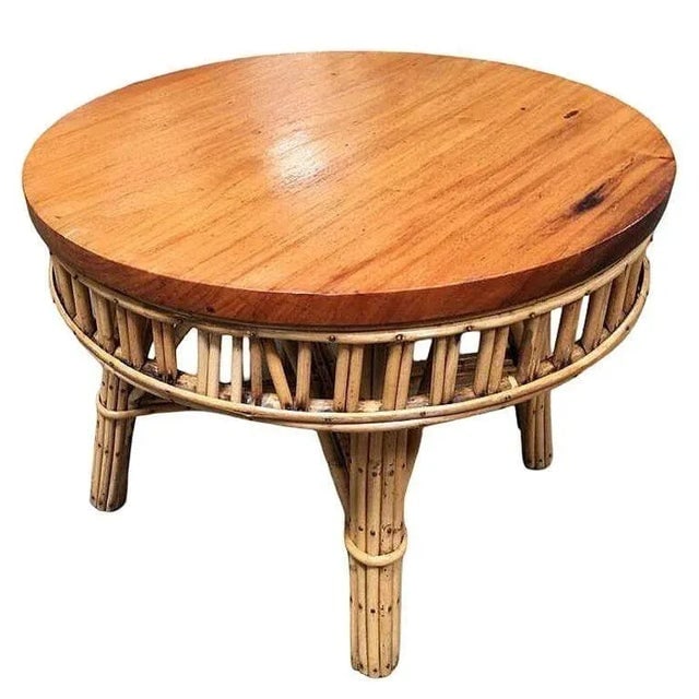 1950s Restored Round Stick Rattan Coffee Table with Mahogany Top - 2