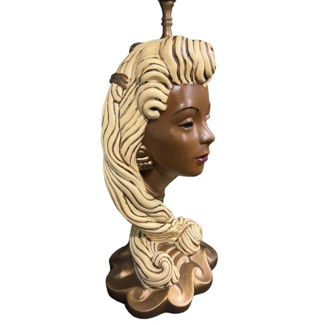 Mid-Century Female Bust Chalkware Lamp - 4