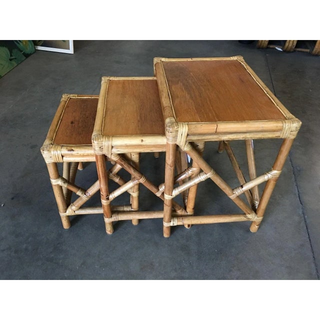 1950s Set of 3 Rattan Nesting Side Tables With Mahogany Top - 5