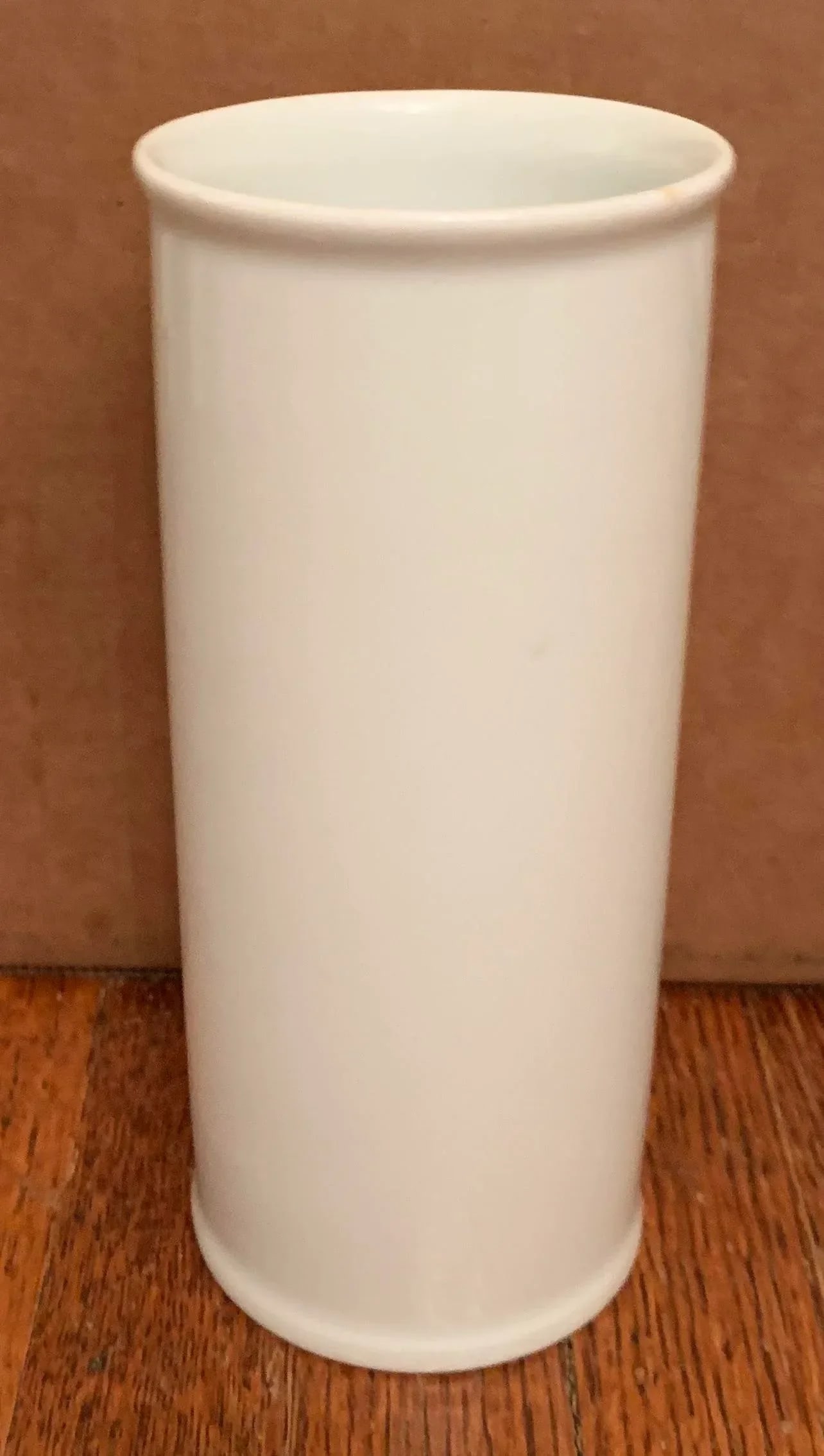 1960s White Relief Op Art Porcelain Vase by Rosenthal Studio-Linie - 7