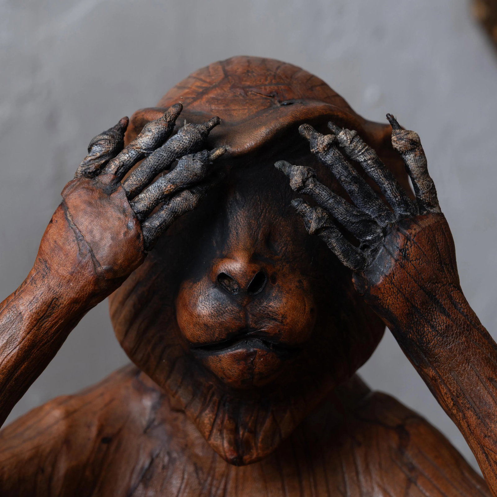 Three Wise Monkeys Leather Sculptures - 10