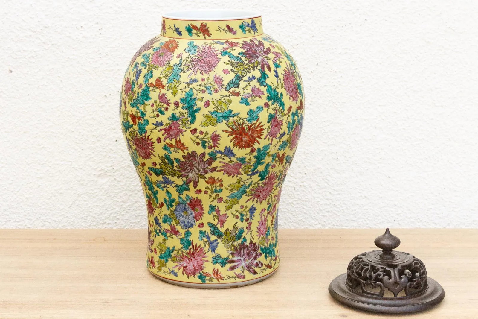 Vibrant Hand-Painted Floral Famille Rose Porcelain Vase - 7