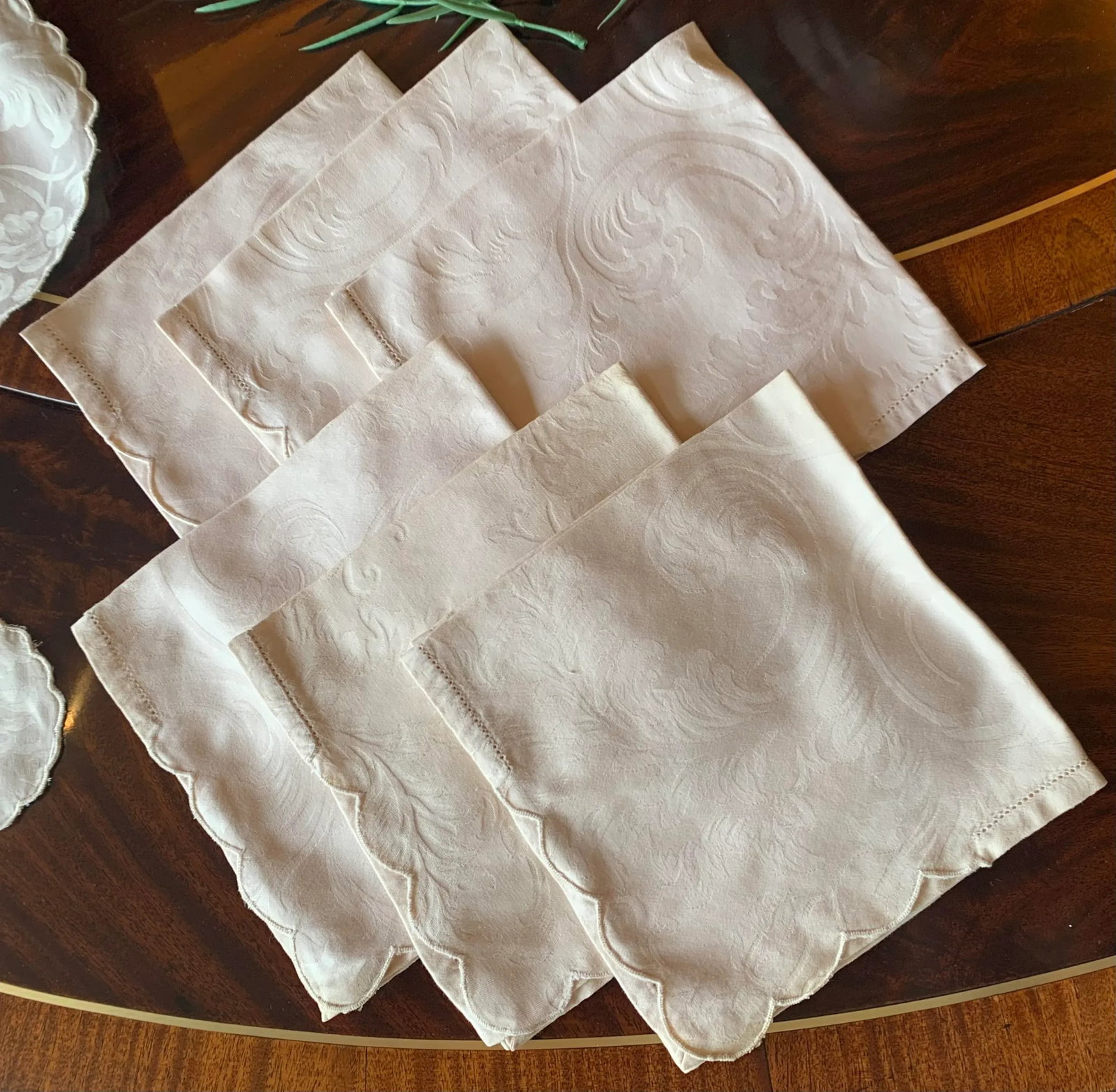 1940s Vintage Napkins, and Placemats- 18 Pieces - 2