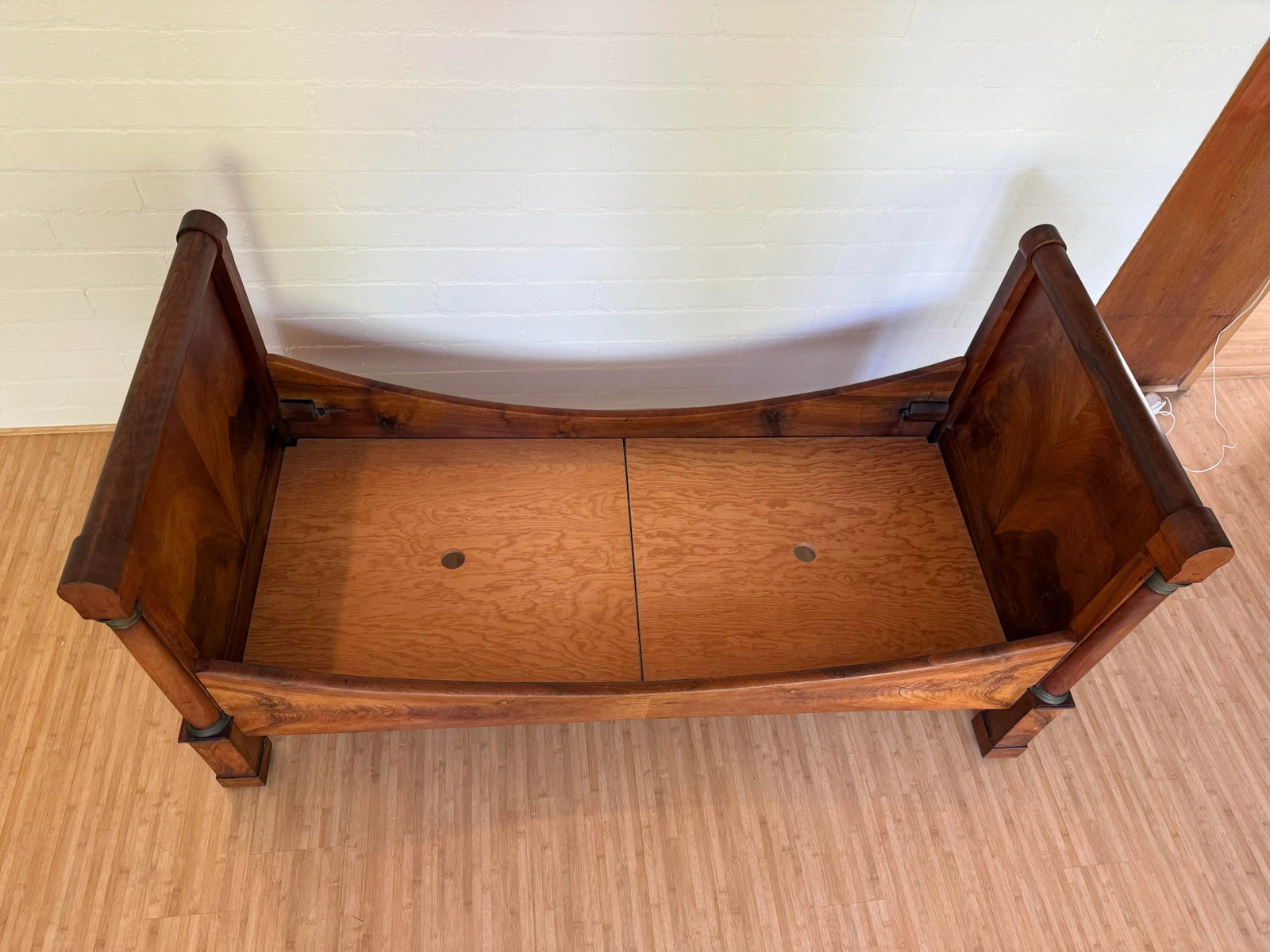 Late 19th Century French Empire Mahogany Lit Bateau - 9