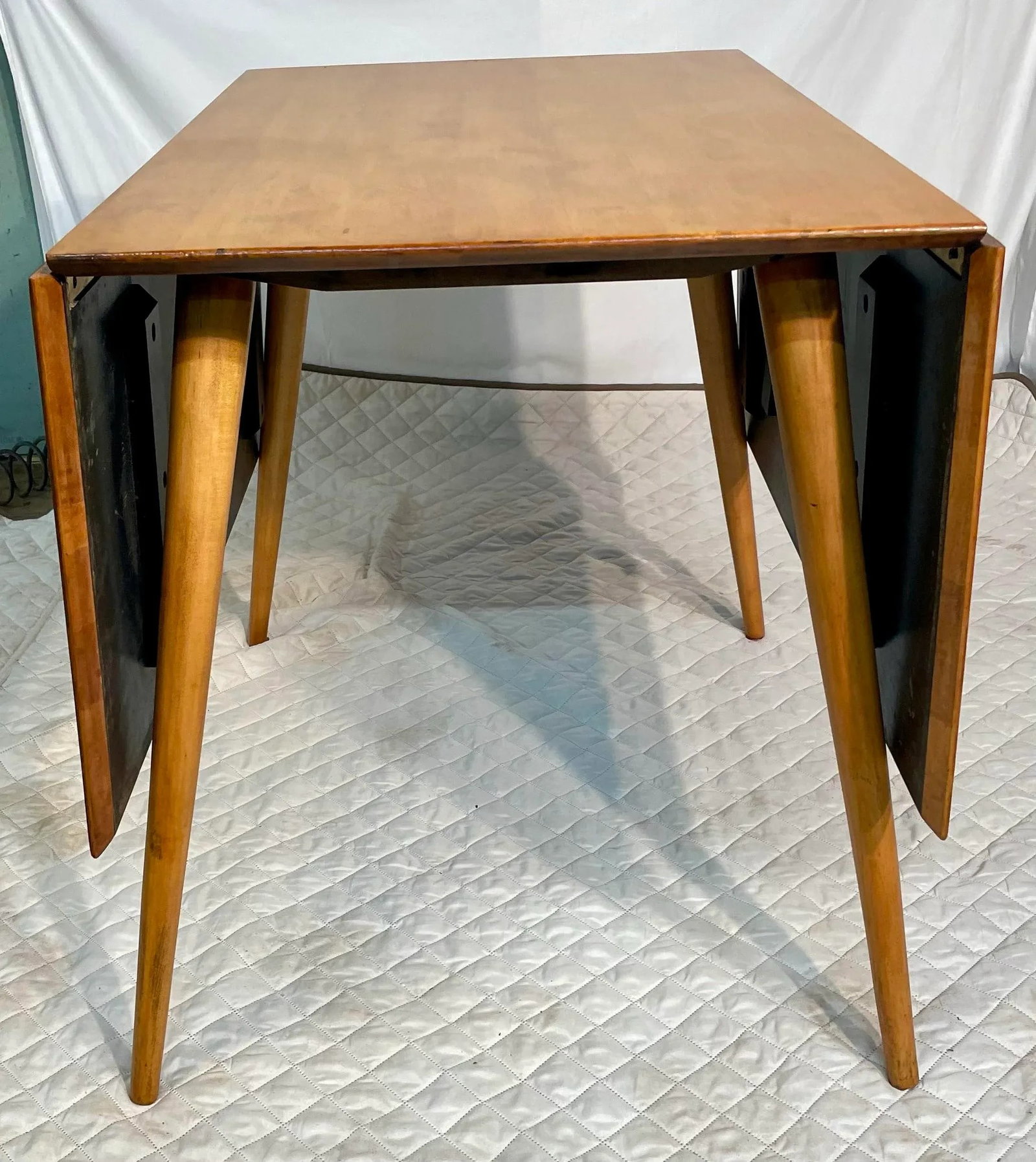 Paul McCobb Attributed Midcentury Maple Drop Leaf Table - 4