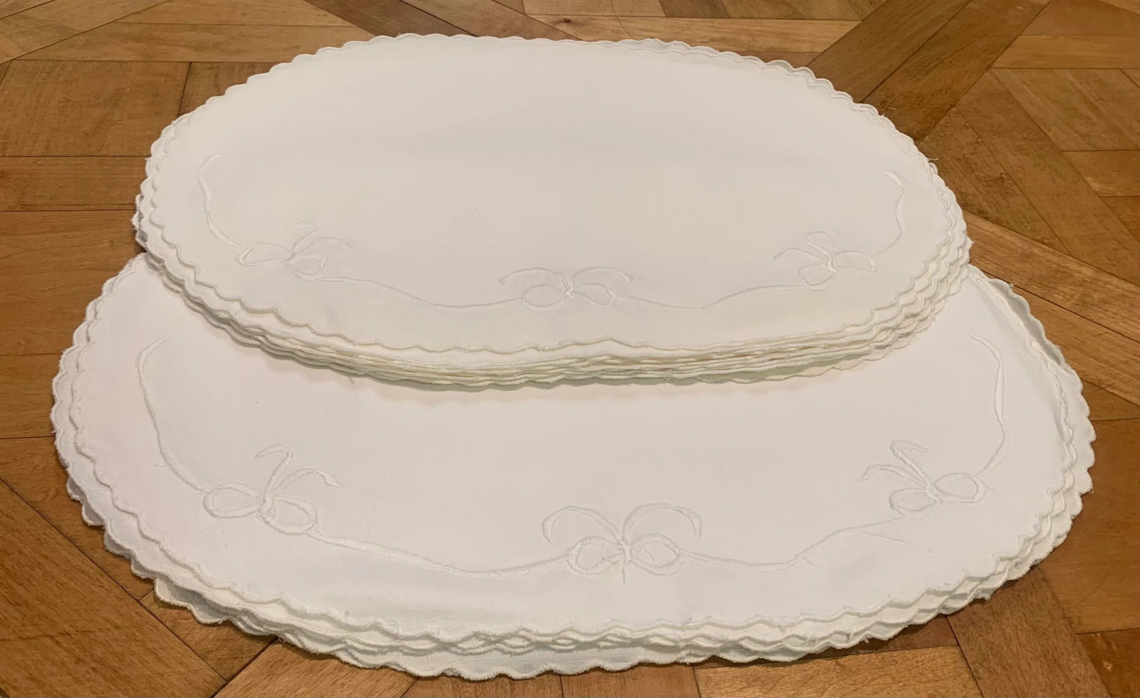 Antique Oval Placemats With Small Scalloped Edge- Set of 16 - 2