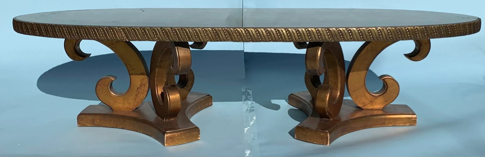 1960s Wood Oval Gold Leaf Coffee Table With PlexiGlass Top - 4