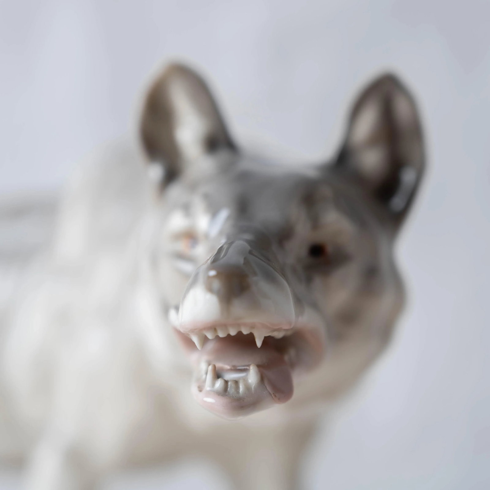 Porcelain Wolf by Waldemar Lindström for Rörstrand - 9