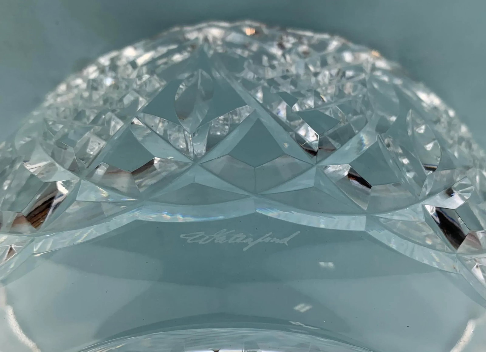 1980s Vintage Round Cut Crystal Salad Serving Bowl - 2