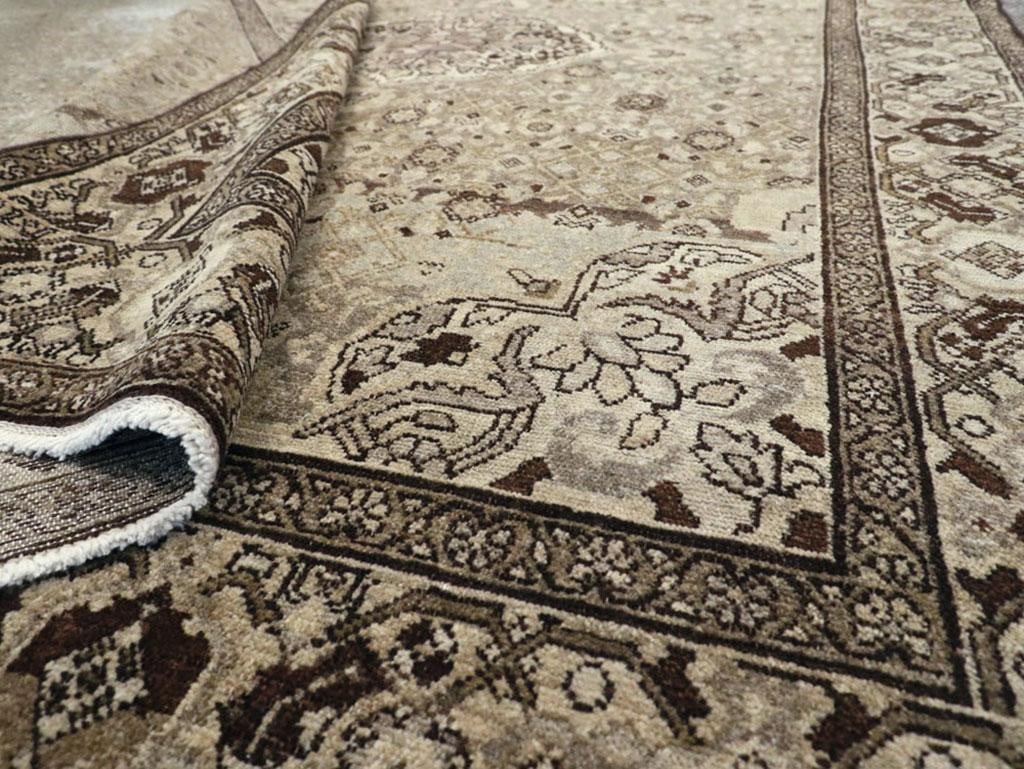 Galerie Shabab Collection Mid-20th Century Handmade Persian Malayer Accent Rug - 7