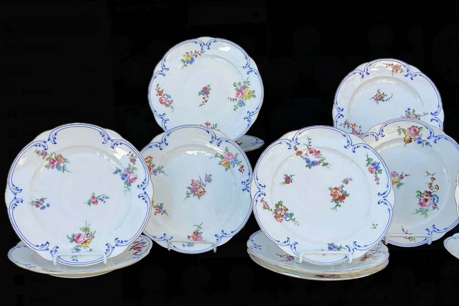 Set of 14 Hand-Painted Sèvres Porcelain Dinner Plates, 18th Century - 2