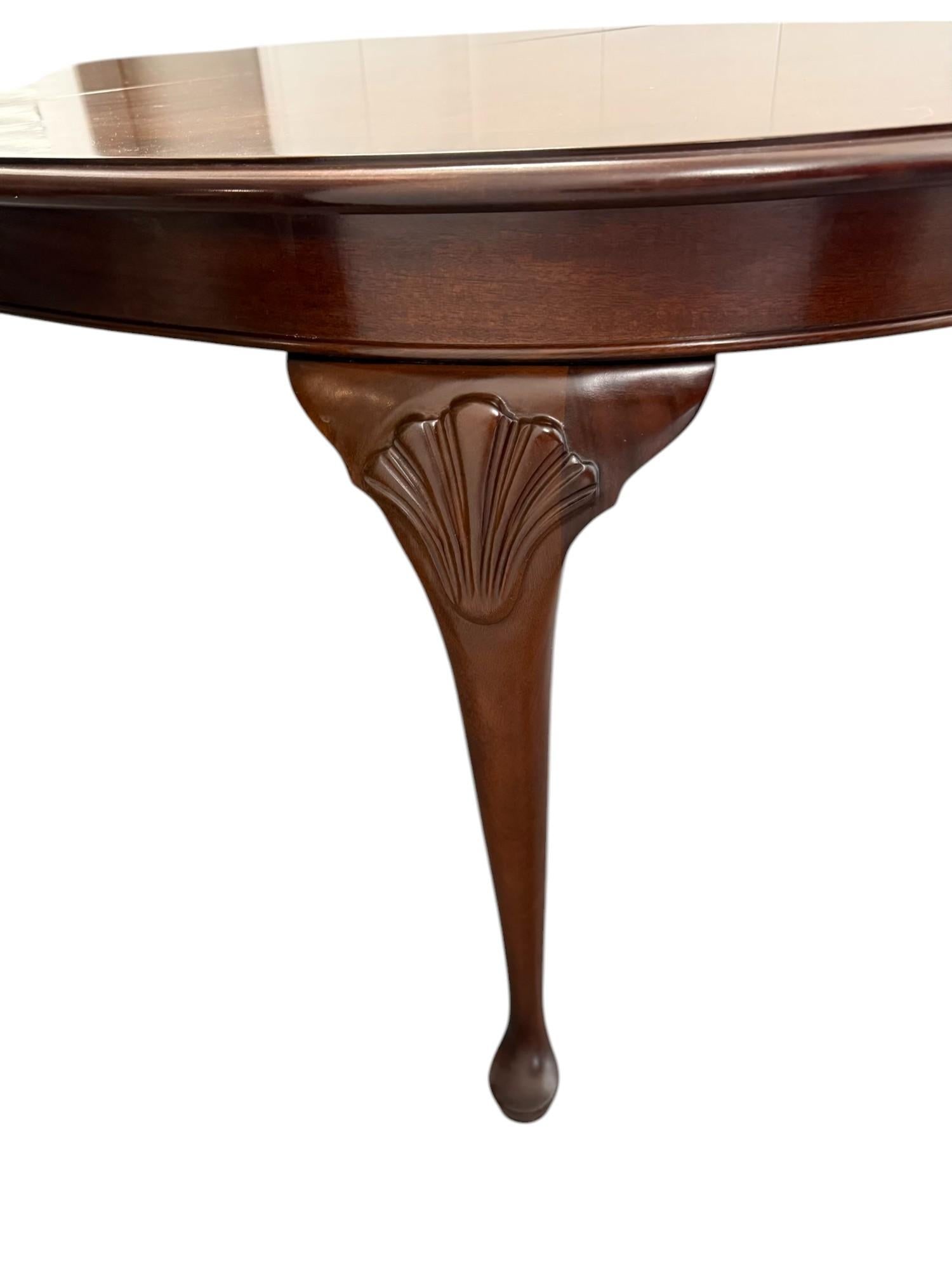 Late 20th Century Kindel Councill Banded Oval Dining Table With 2 Leaves - 7