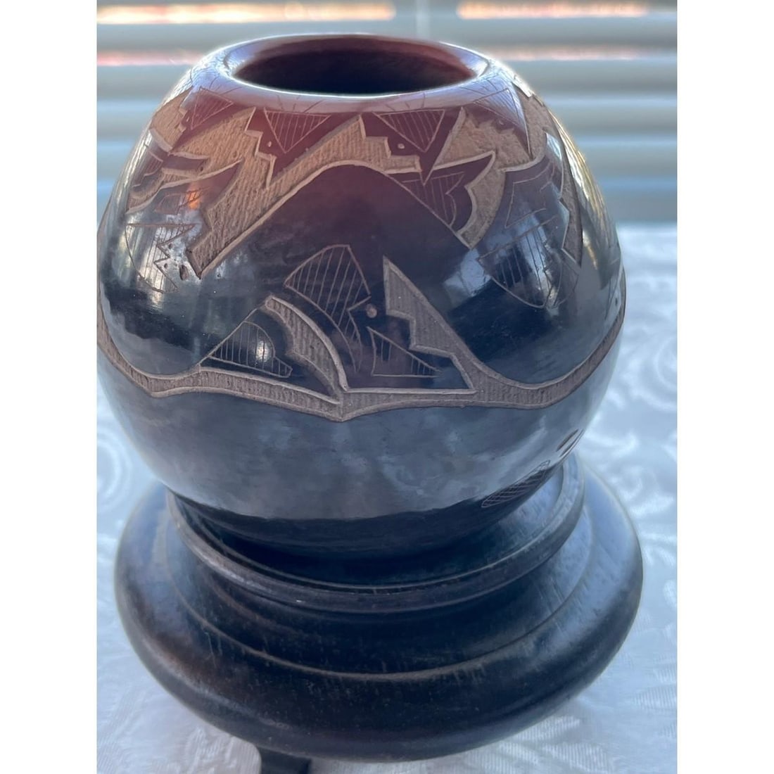 Late 20th Century Santa Clara Pueblo Pottery Vase - Sammy & Adrianna Naranjo Sgraffito Bear Paw 4" - 3