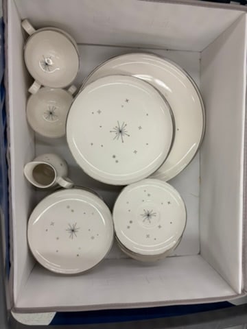1960s Syracuse China "Evening Star" Space Age Plateware - 30 Piece - 2