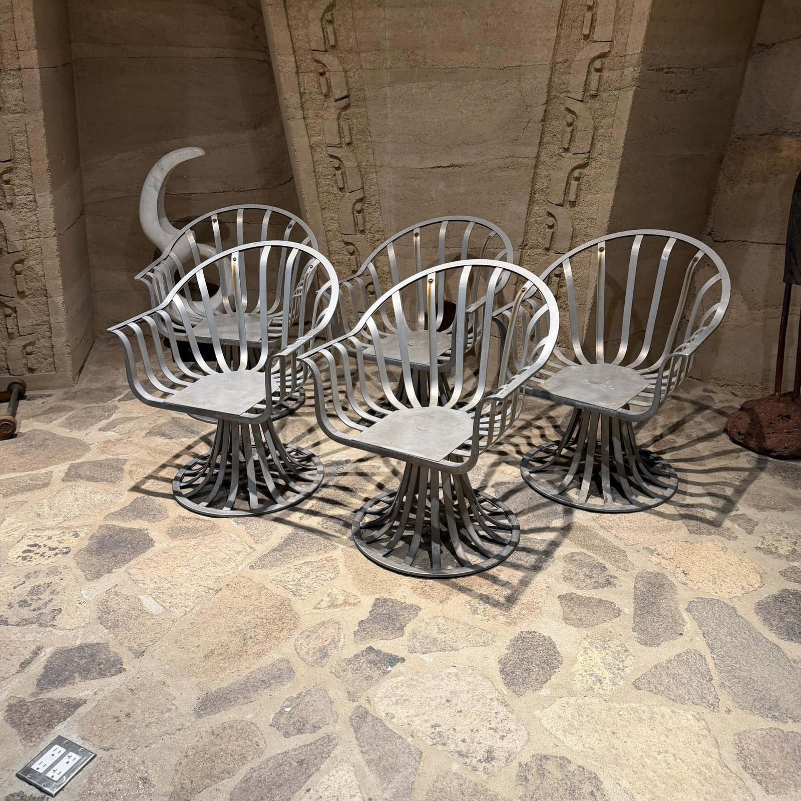Mid-Century Modern Tulip Patio Armchairs by Herbert Saiger for Russell Woodard - 2