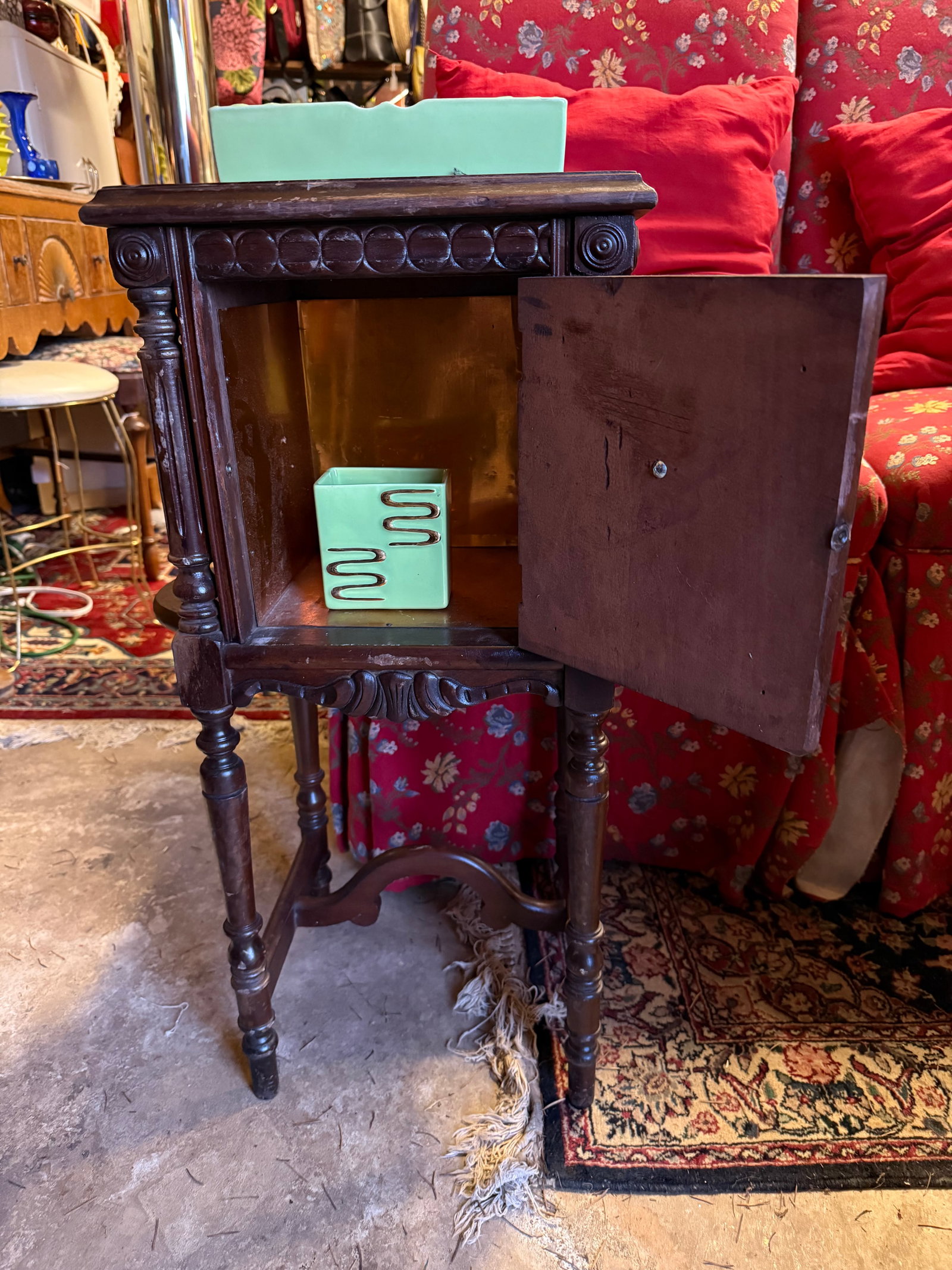 Antique Smoking Stand With Copper Lined Humidor - 3