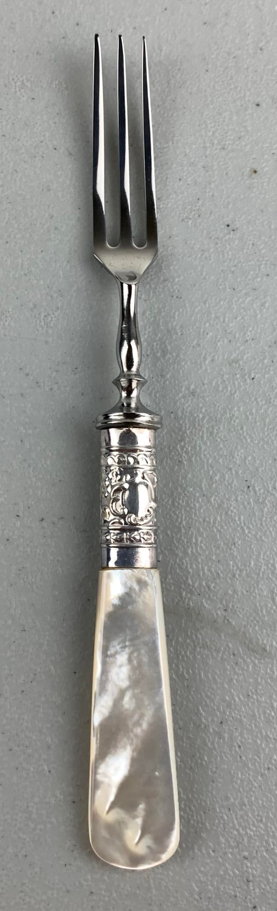 Vintage Silverplate & Mother of Pearl Cocktail Forks - Set of 5 - 3