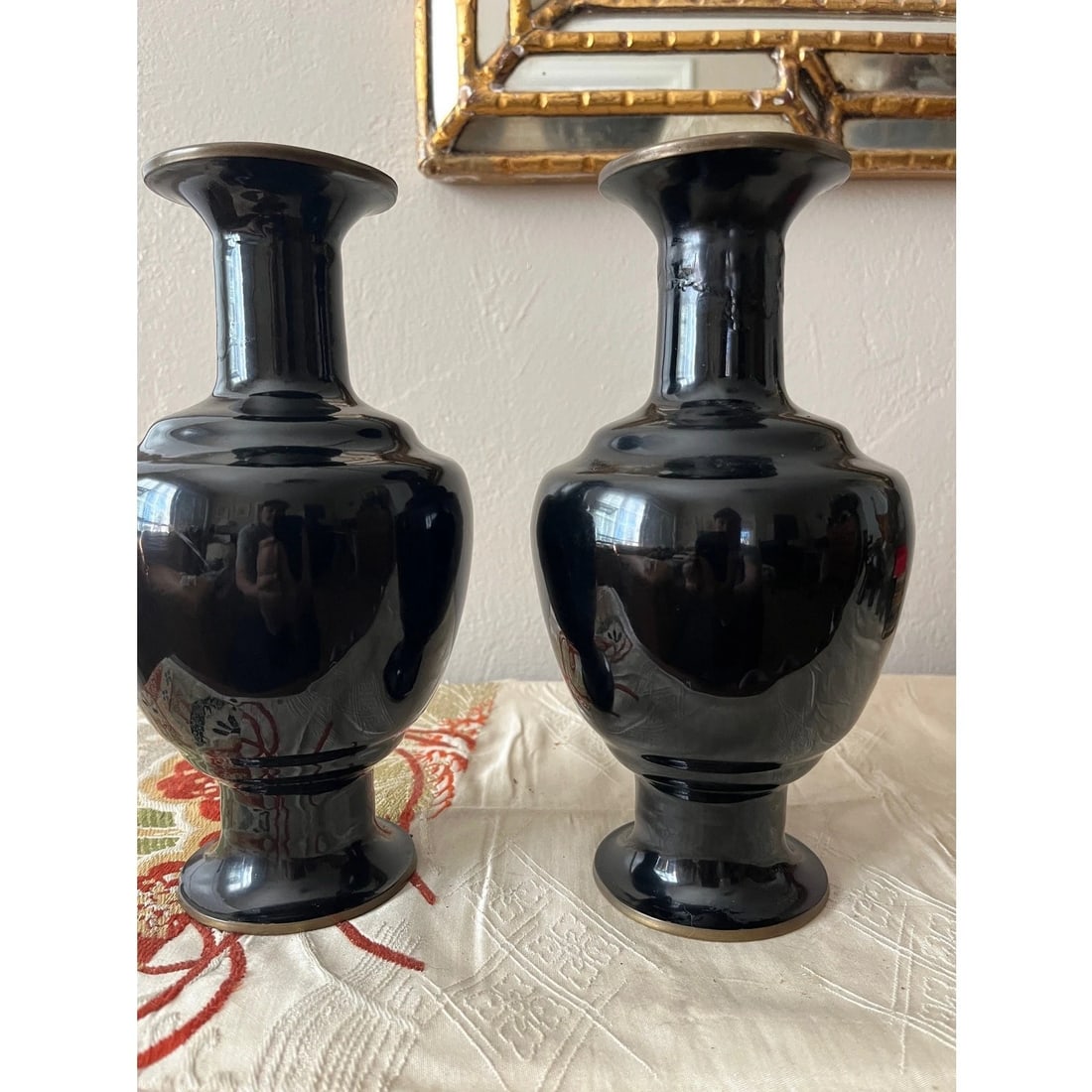 Pair of Vintage 9" Korean Black Enamel Brass Vases, Mother of Pearl Inlay - 7
