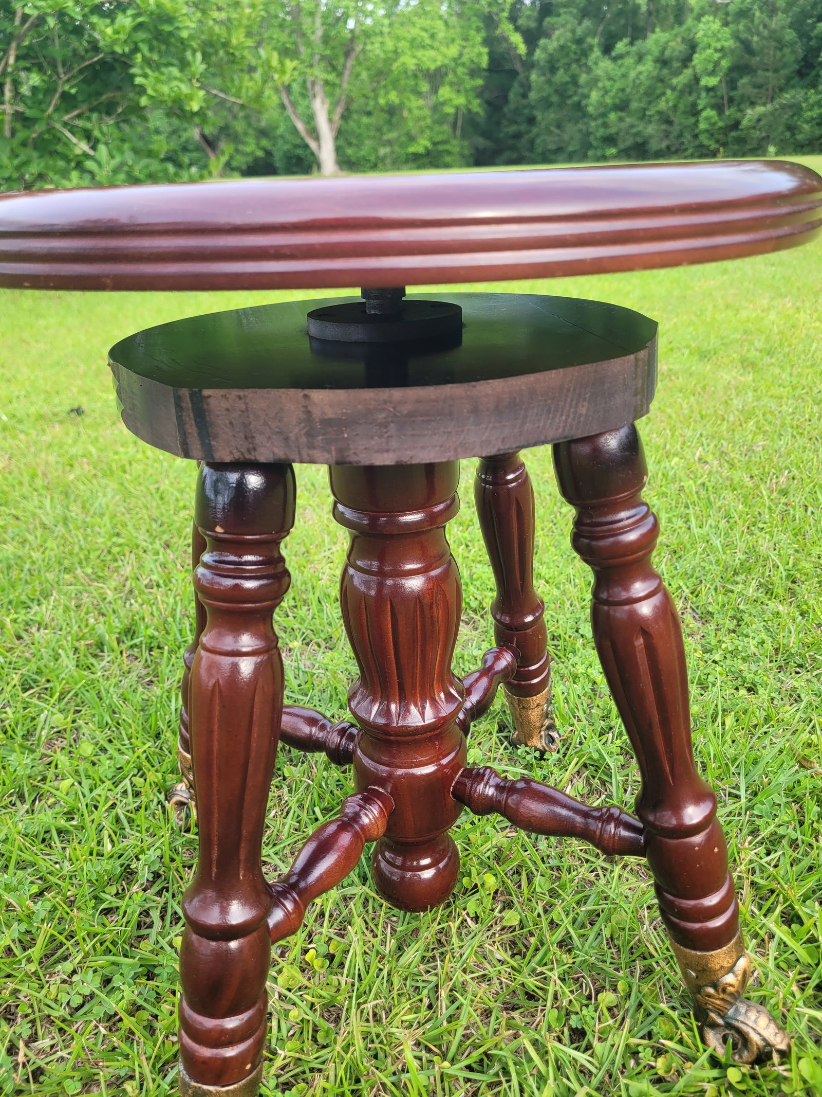 Late 19th Century Victorian Swivel Piano Stool With Glass Ball and Claw Feet - 7