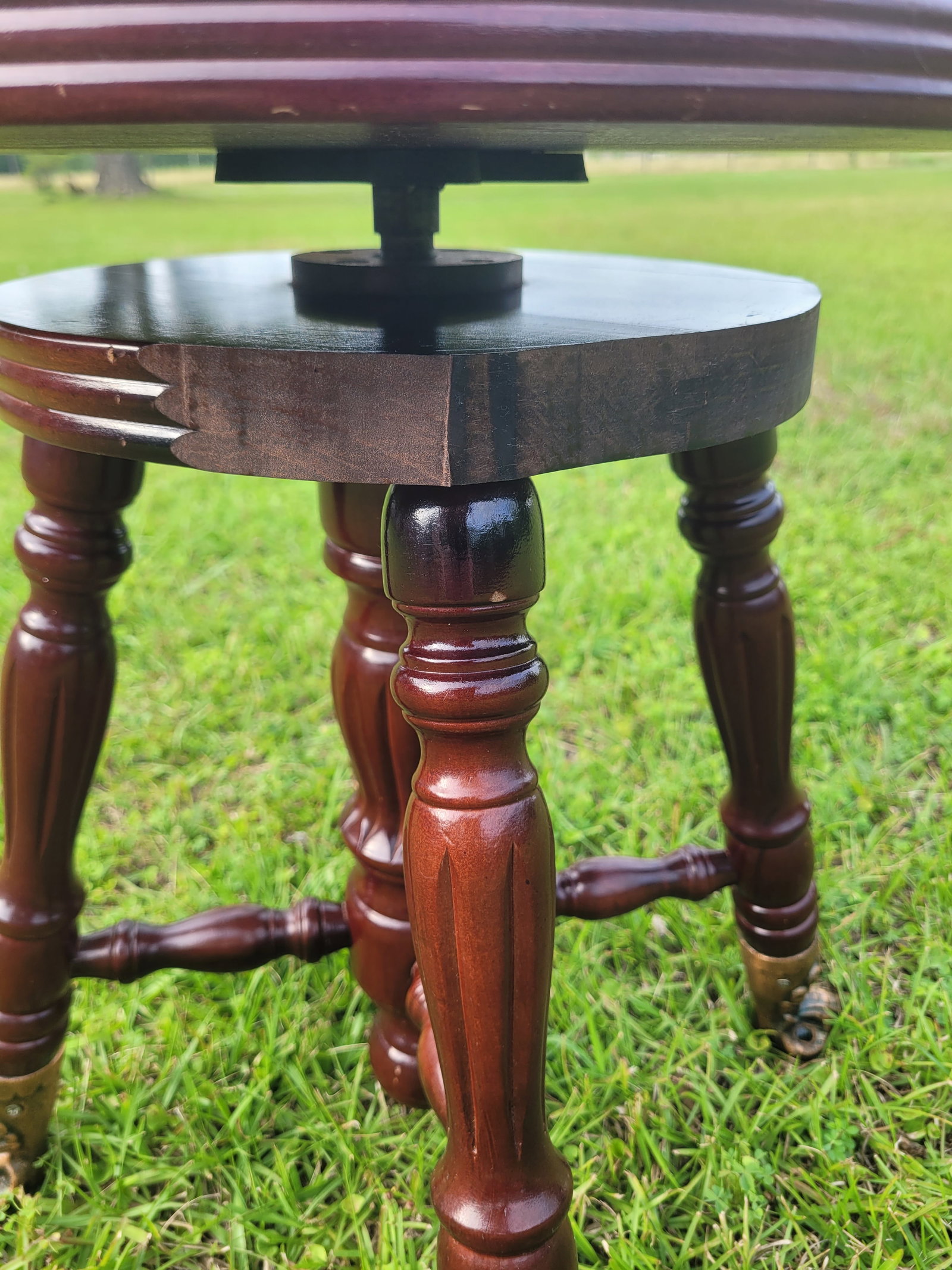 Late 19th Century Victorian Swivel Piano Stool With Glass Ball and Claw Feet - 8