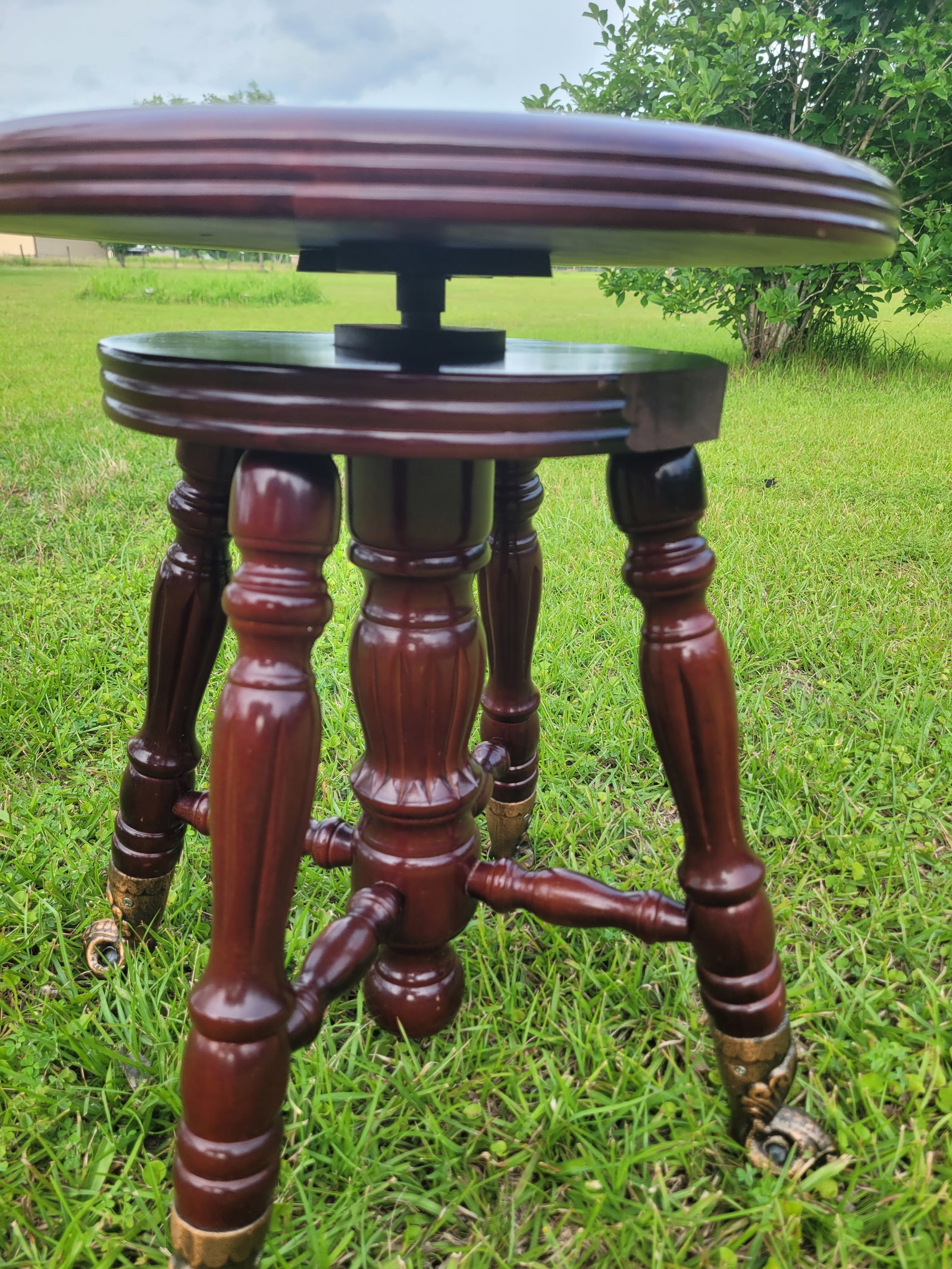 Late 19th Century Victorian Swivel Piano Stool With Glass Ball and Claw Feet - 9