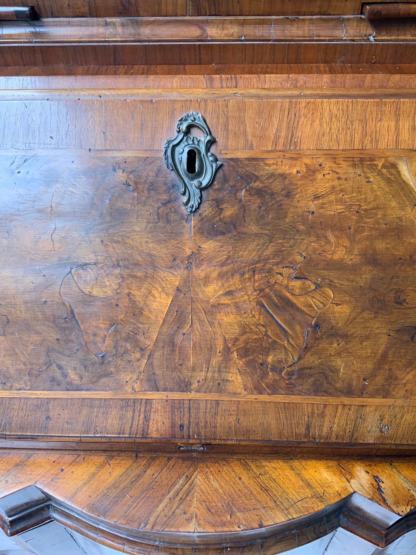 18th Century North Italian Baroque Style Figured Walnut Bureau Bookcase - 9