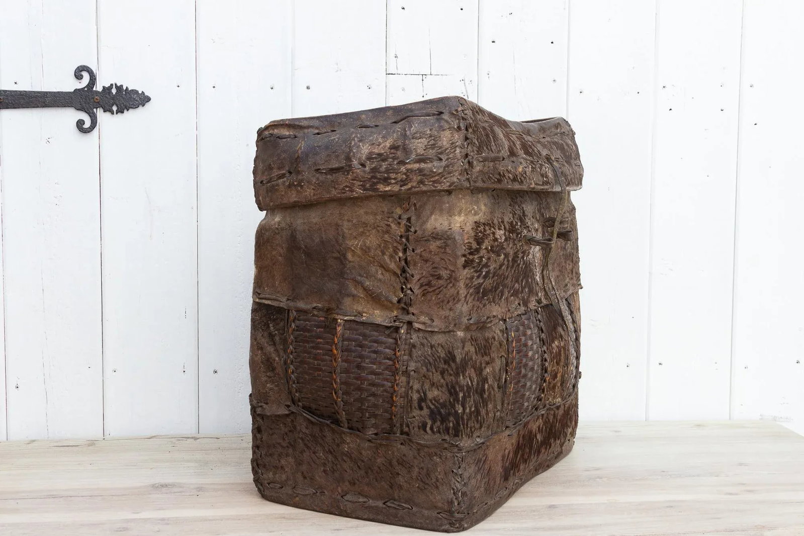 Rare Antique Hide Trunk From Bhutan - 7
