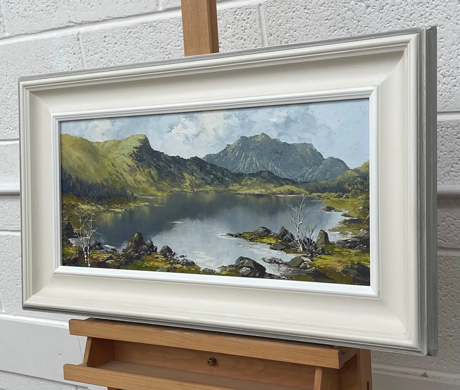 Mountain Lake Landscape Impasto Oil Painting by 20th Century British Artist, Presented in a Fresh Of - 7