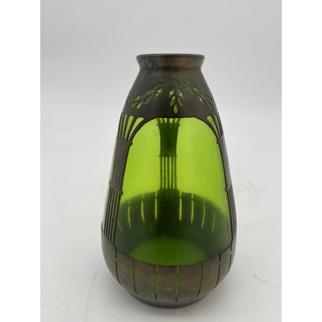 Circa 1900s French Art Nouveau Copper & Green Glass Vase - 5
