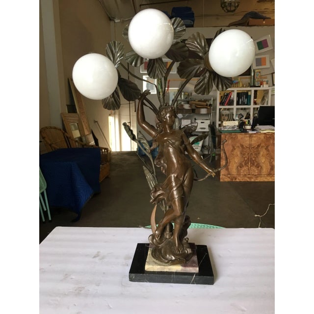 Early Three Bulb Art Nouveau Figural Bronze and Marble Table Lamp - 4