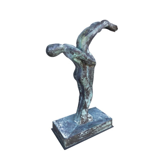Sizable 43" Modern Faux Bronze "Lovers" Statue: Title: Sizable 43" Modern Faux Bronze "Lovers" Statue Description: Sizable 43" Tall modern faux bronze "Lovers" statue, featuring two lovers in an embrace. Reserve: $2,898.00 Shipping: Domestic: