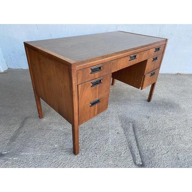 1960s Mid-Century Danish Modern Sligh Lowry Teak Writing Desk - 9