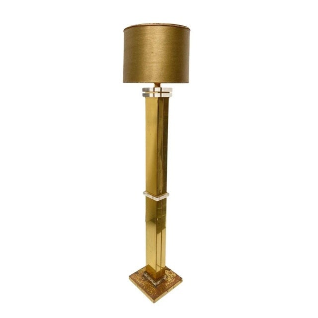 High Style Modern Lucite Acrylic and Brass Floor Lamp, Circa 1970 - 7