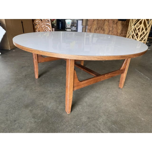 Danish Mid-Century Round Coffee Table With White Laminate Top - 3