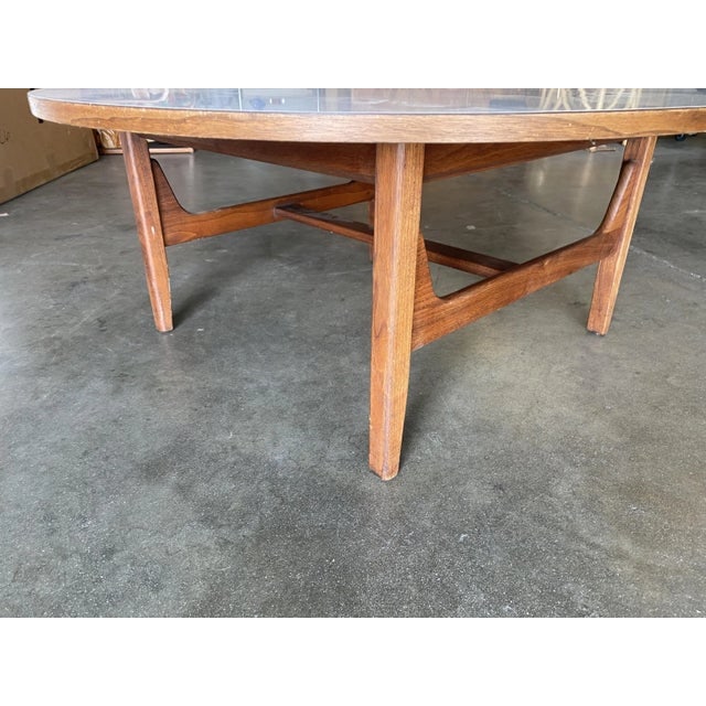 Danish Mid-Century Round Coffee Table With White Laminate Top - 5
