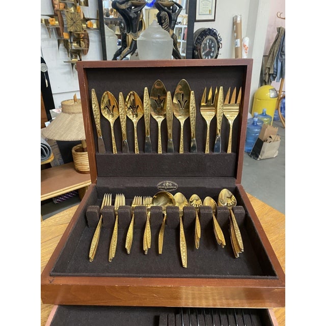 1950s Modernist Pattern Gold Plated Stainless Flatware Set of 92 by Reed and Barton - 3