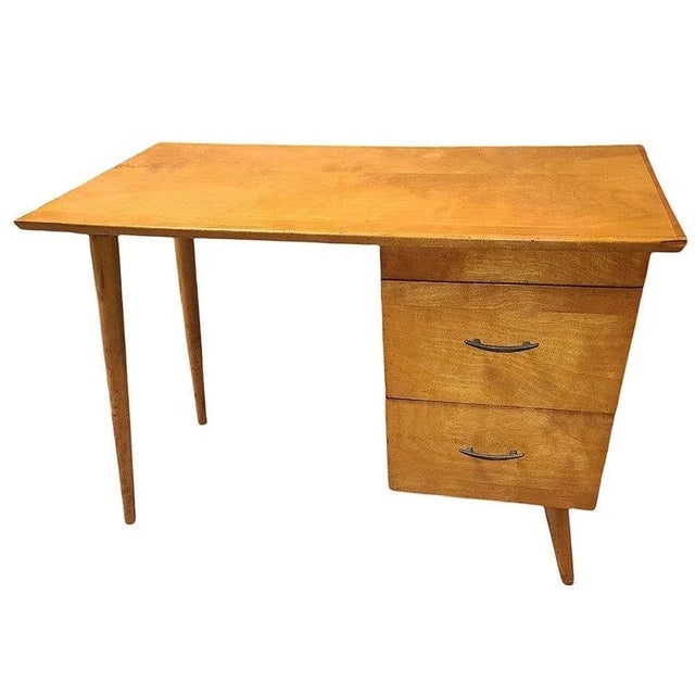 1950s Mid-Century Blond Maple Desk by Paul McCobb "Planner Group" for Winchendon - 2