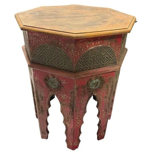1970s Hand Painted Moroccan Hexagon Wooden Boho Side Table W/ Brass Inlays - 4