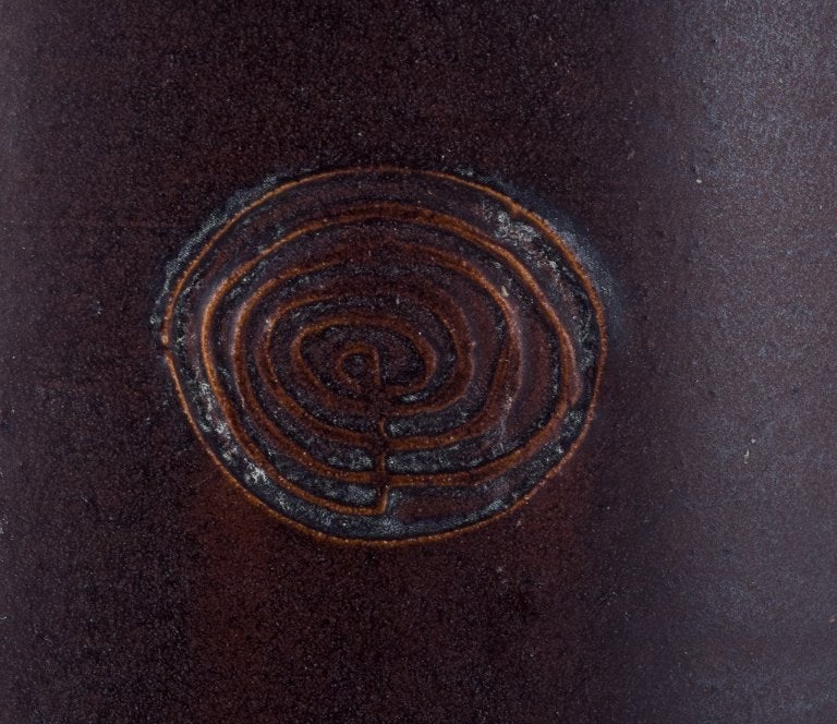 Jacob Bang (1932-2011) for Hegnetslund Lervarefabrik, Denmark. Large ceramic floor vase in a - 7