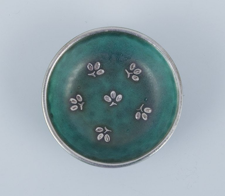 Wilhelm Kåge for Gustavsberg, a set of four small Argenta ceramic bowls inlaid with silver leaf - 4