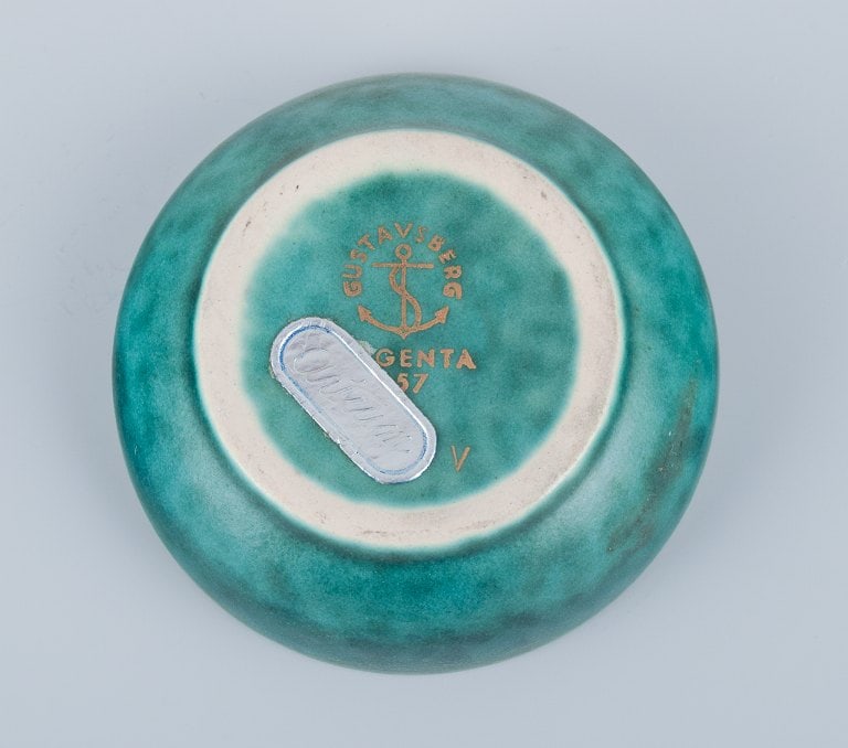 Wilhelm Kåge for Gustavsberg, a set of four small Argenta ceramic bowls inlaid with silver leaf - 7