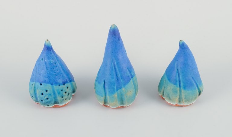 Linda MathLinda Mathison, Swedish contemporary ceramic artist, three small unique ceramic sculptures - 3